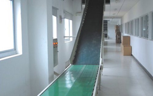 爬坡皮带输送机